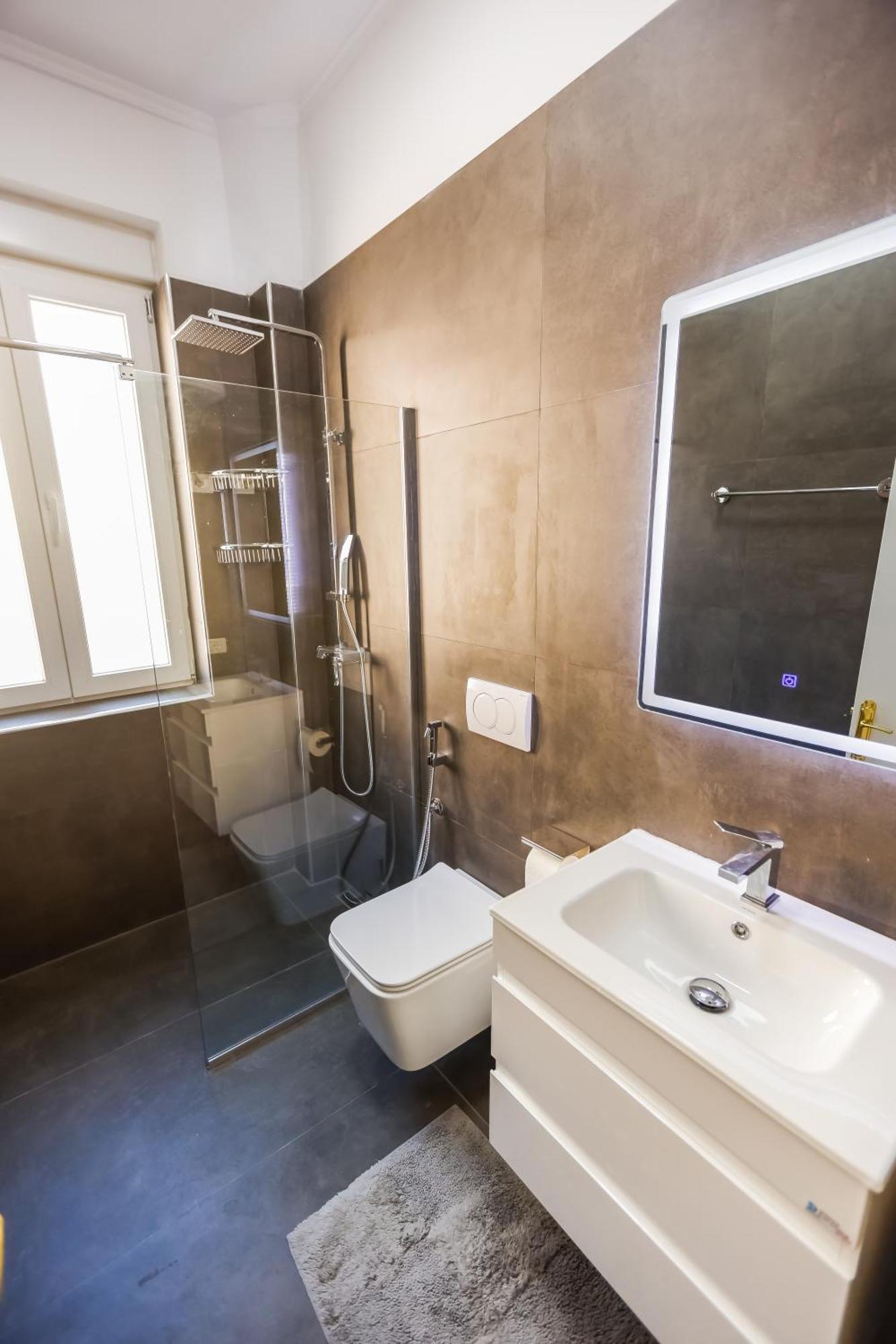 Viewpoint Central Apartment Tirana Exterior photo
